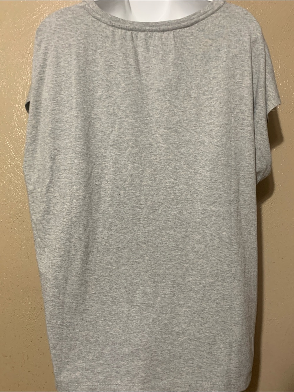 41. New York Laundry XL Gray Tee with Pink Eiffel Tower Paris Graphic NWOT - Picture 4 of 5